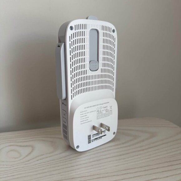 TP-Link RE550 AC1900 Wireless Dual Band Wi-Fi Range Extender Booster - Picture 4 of 6